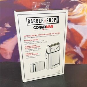 ConairMAN - Silver Metal Foil Shaver - Brand NEW